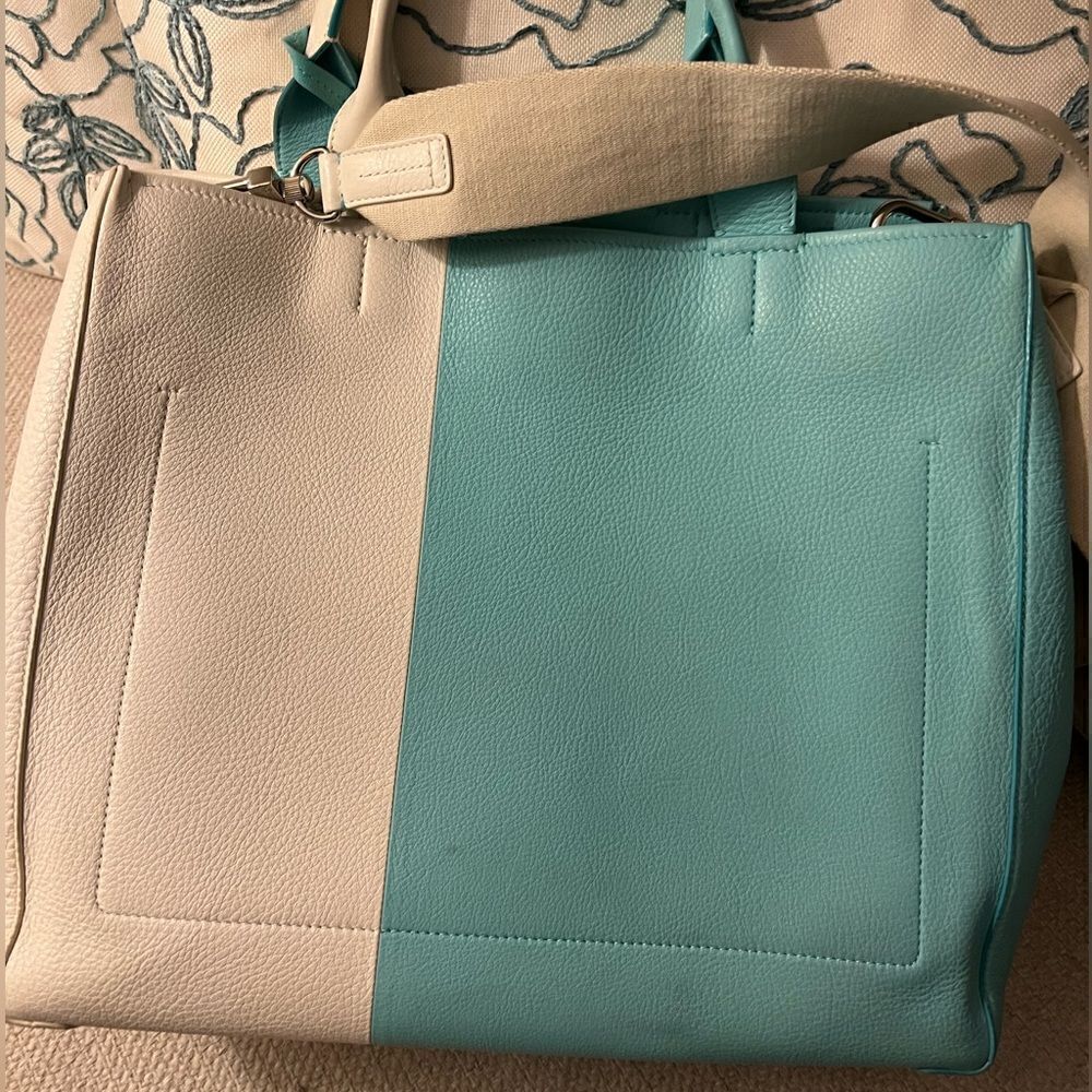 Tiffany Color Block Tote Bag - Picture 10 of 14